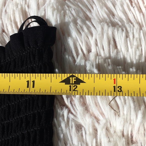 🦅Gorgeous black CACHE strapless flounce top - Picture 7 of 8